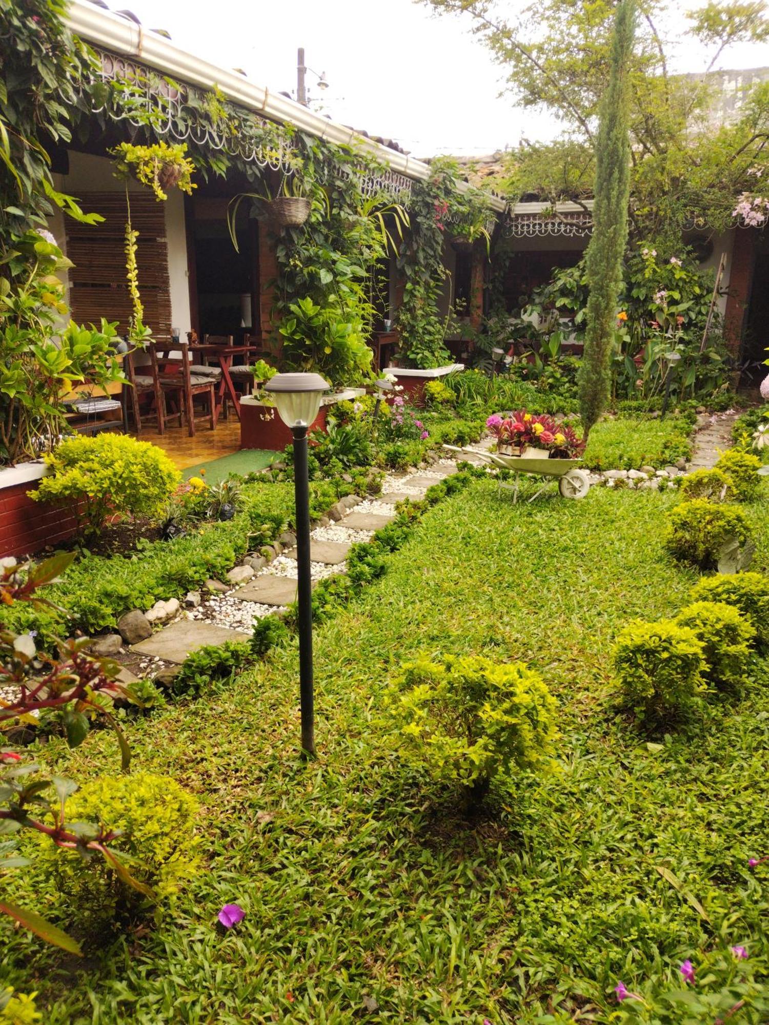 Hotel Casa Chapultepec Coban Exterior photo